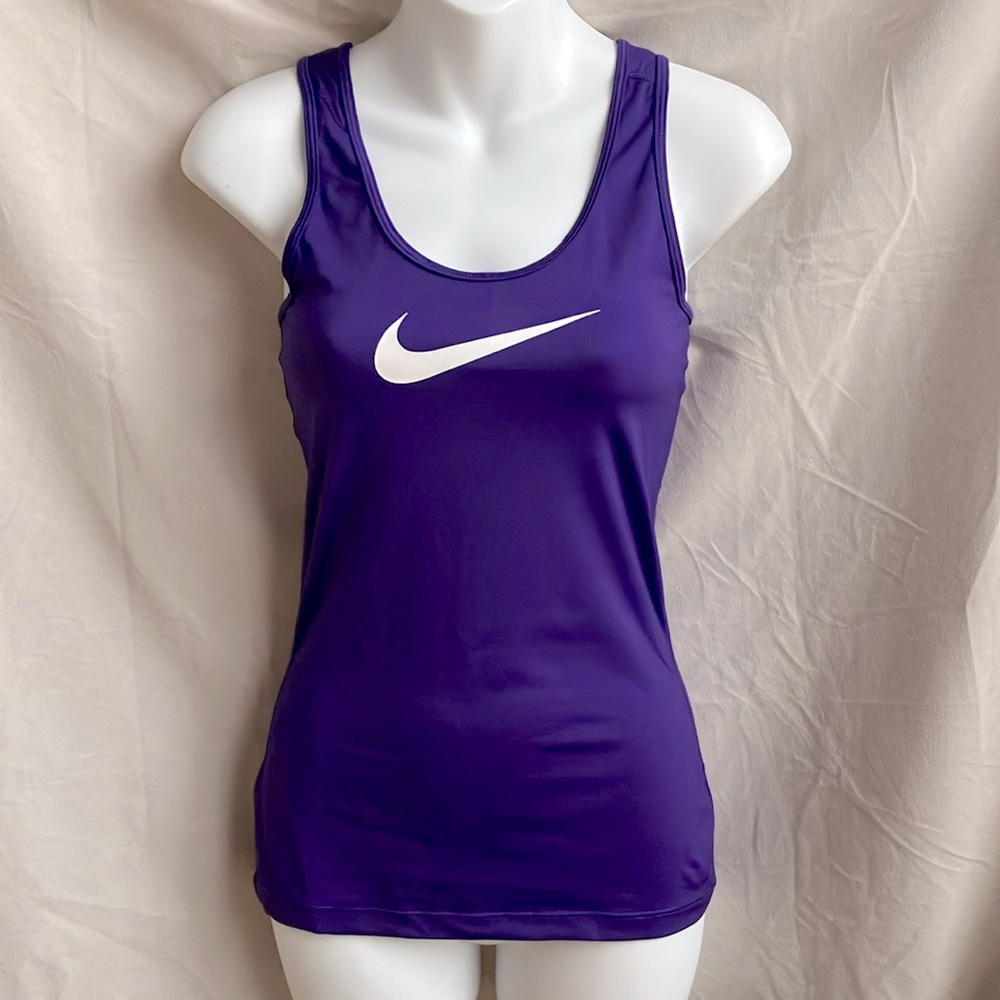Nike Pro | Dri-Fit Athletic Top - Picture 7 of 7